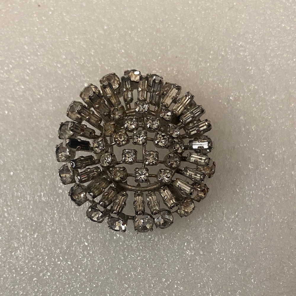 Elegant Vintage silver rhinestone brooch - made in Austria